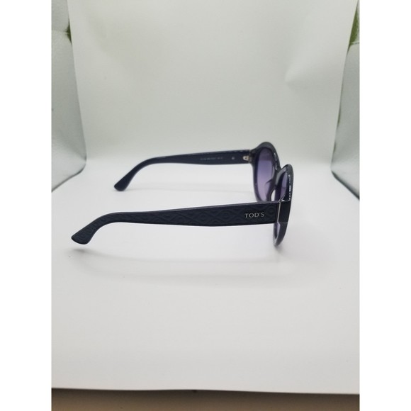Round frame purple Tod\'s tods Sunglasses 
TO0136 89B

TO0136F-5489B 54mm main image 6